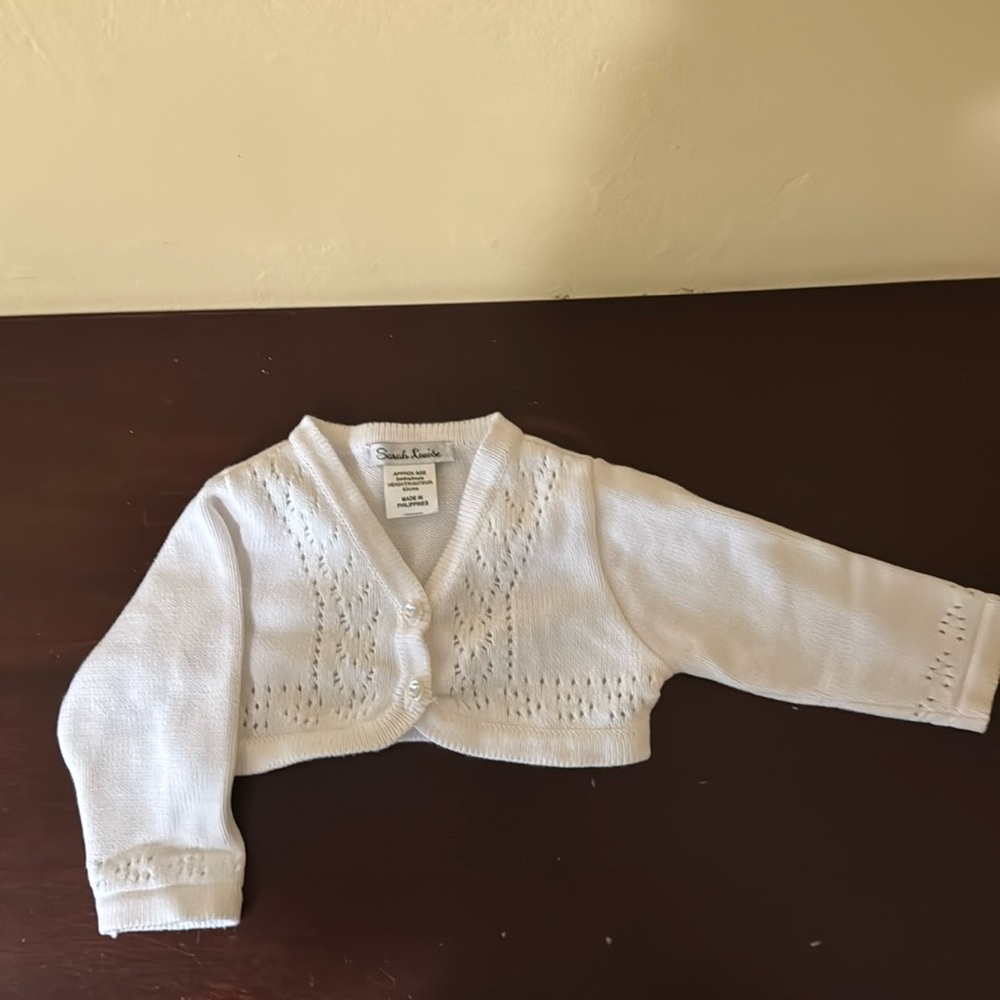 NWOT Sarah Louise white shorty sweater size 3mo